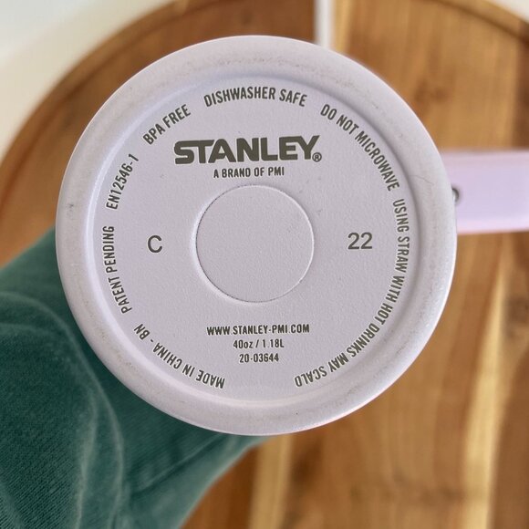 Stanley Adventure Quencher 40 oz Tumbler | Lilac Insulated Stainless Steel Cup - Picture 5 of 8